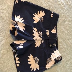 Tommy Hilfiger size 6 shorts